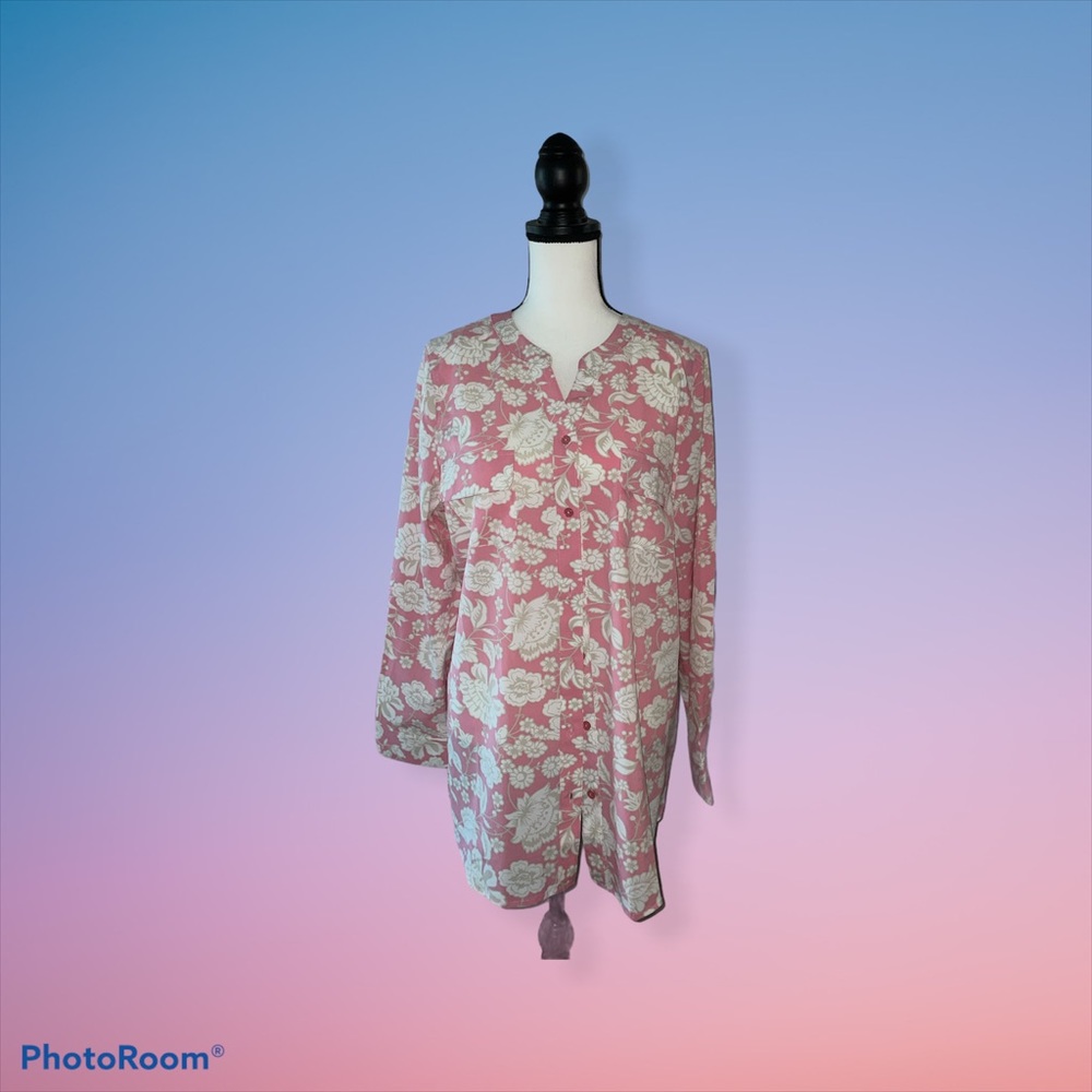 Denim and co pink floral blouse